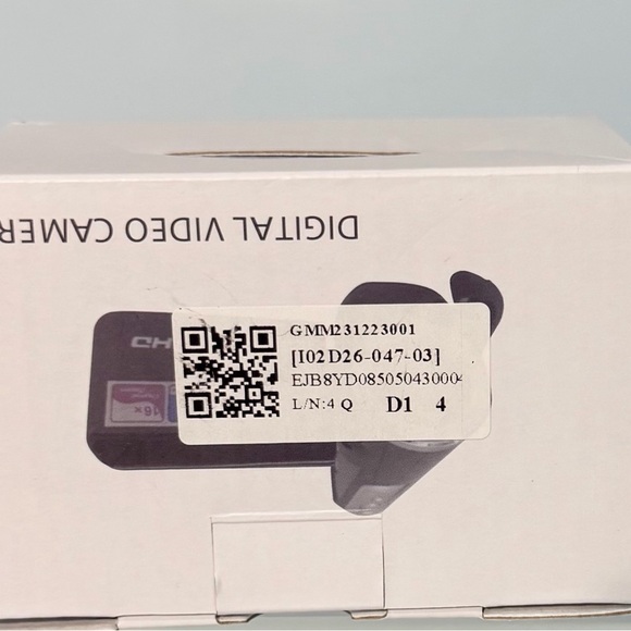 Black Digital Video Camera LCD Display Screen - Picture 9 of 10